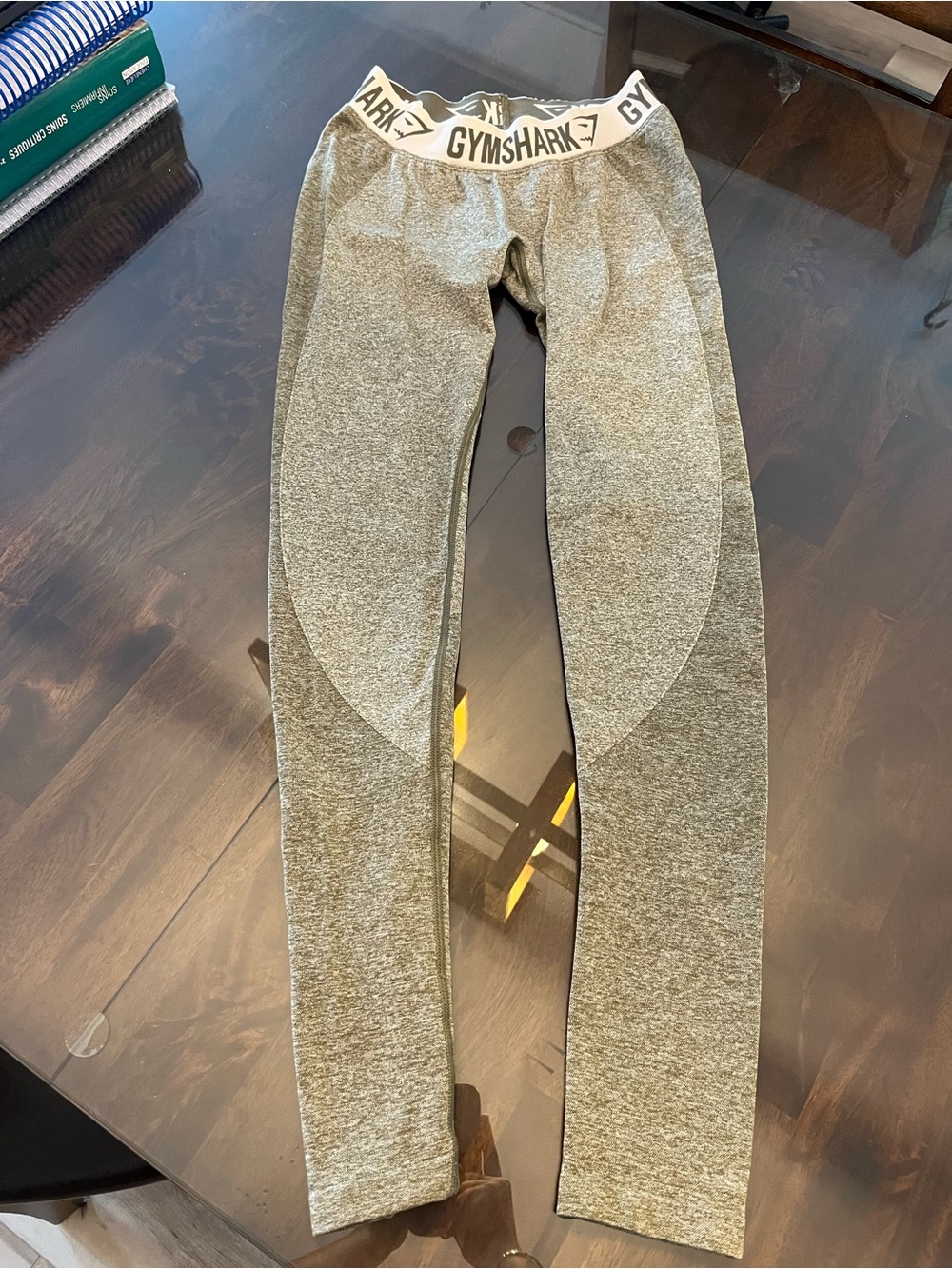 Gymshark women’s green / gray Leggings